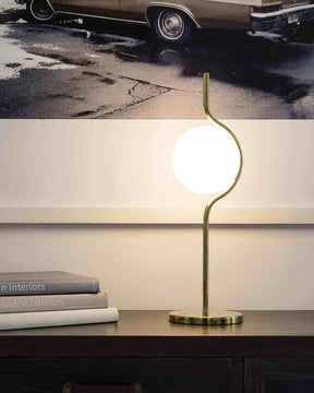 Lampe de Table Éthérée - Design Léger et Ambiance Chaleureuse