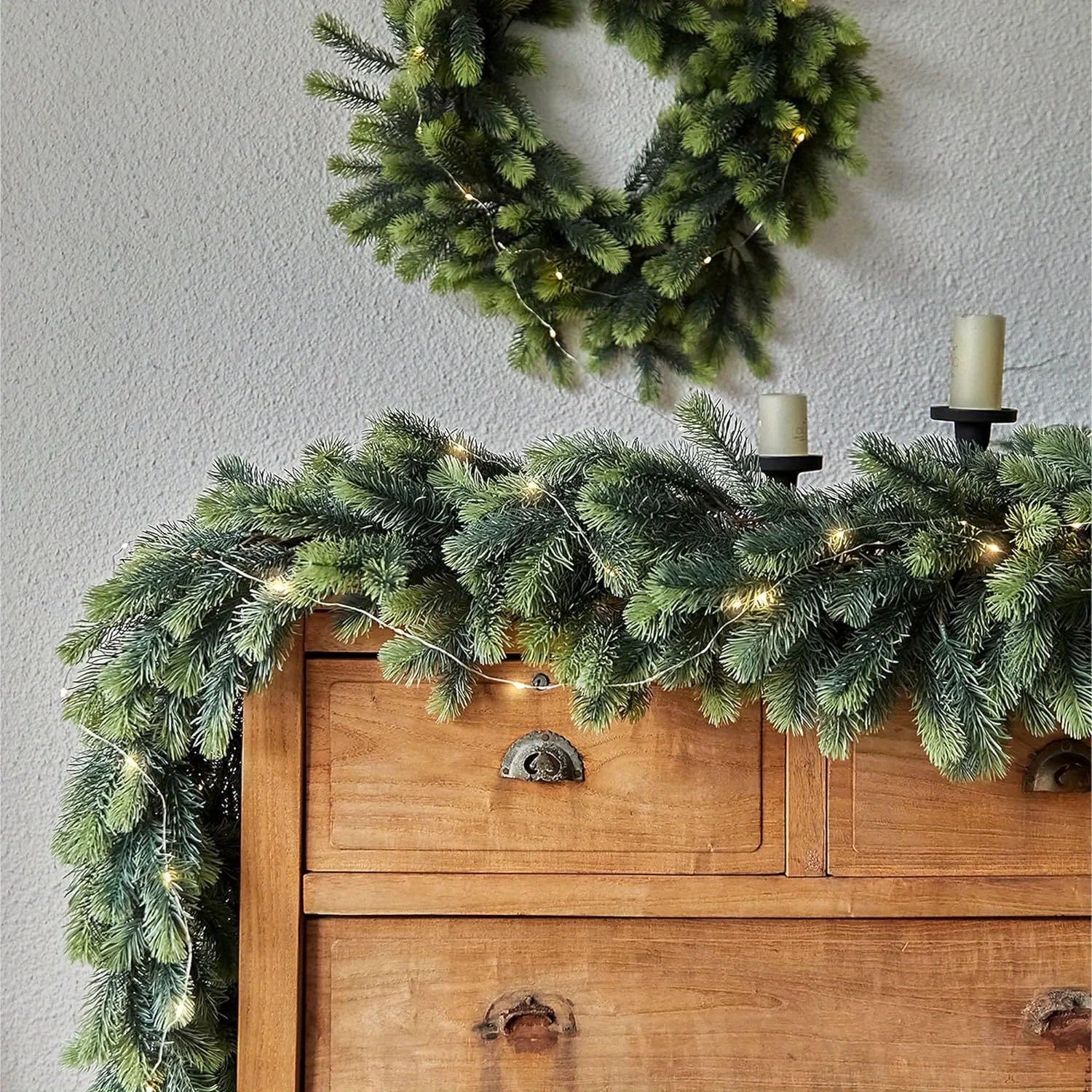 Guirlande de Noël avec Éclairage LED - Décoration Festive en Pin Artificiel