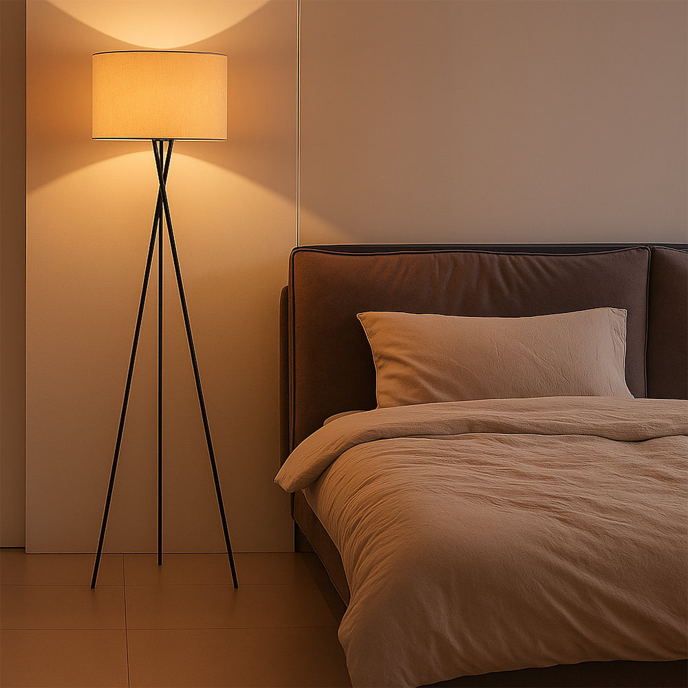 Lampe de Sol en Soie - Élégance Contemporaine et Atmosphère Chaleureuse
