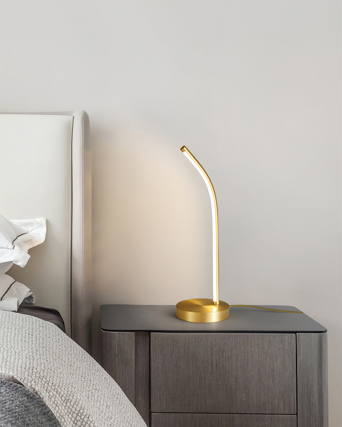 Lampe de Bureau LED Dimmable - Design Élégant et Compact