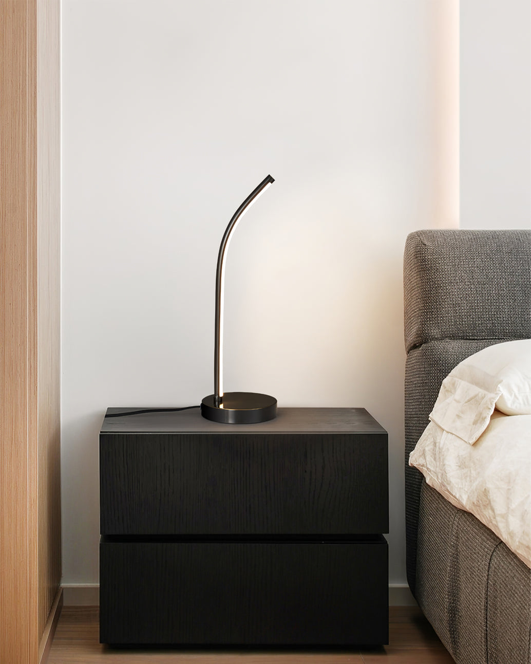 Lampe de Bureau LED Dimmable - Design Élégant et Compact