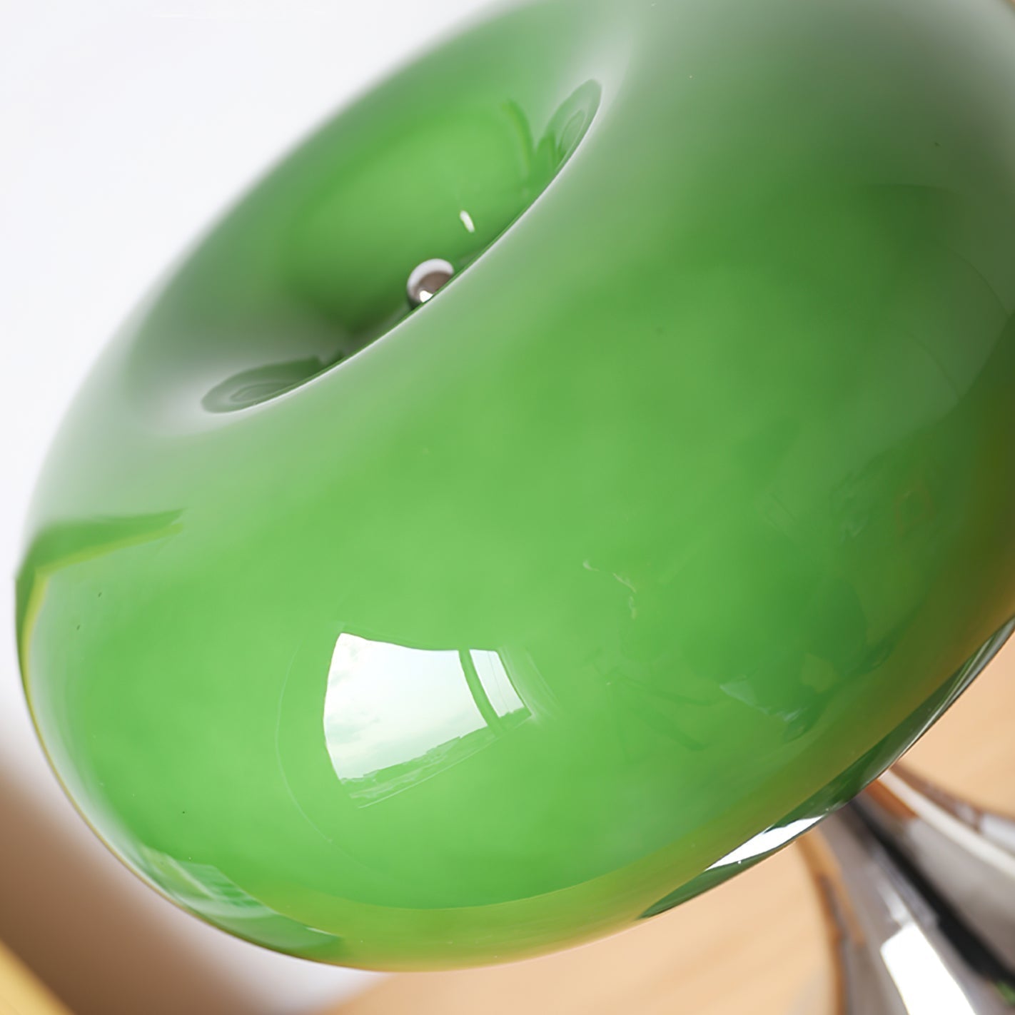 Lampe Contemporaine en Verre et Métal - Design Unique et Éclairage LED Économe