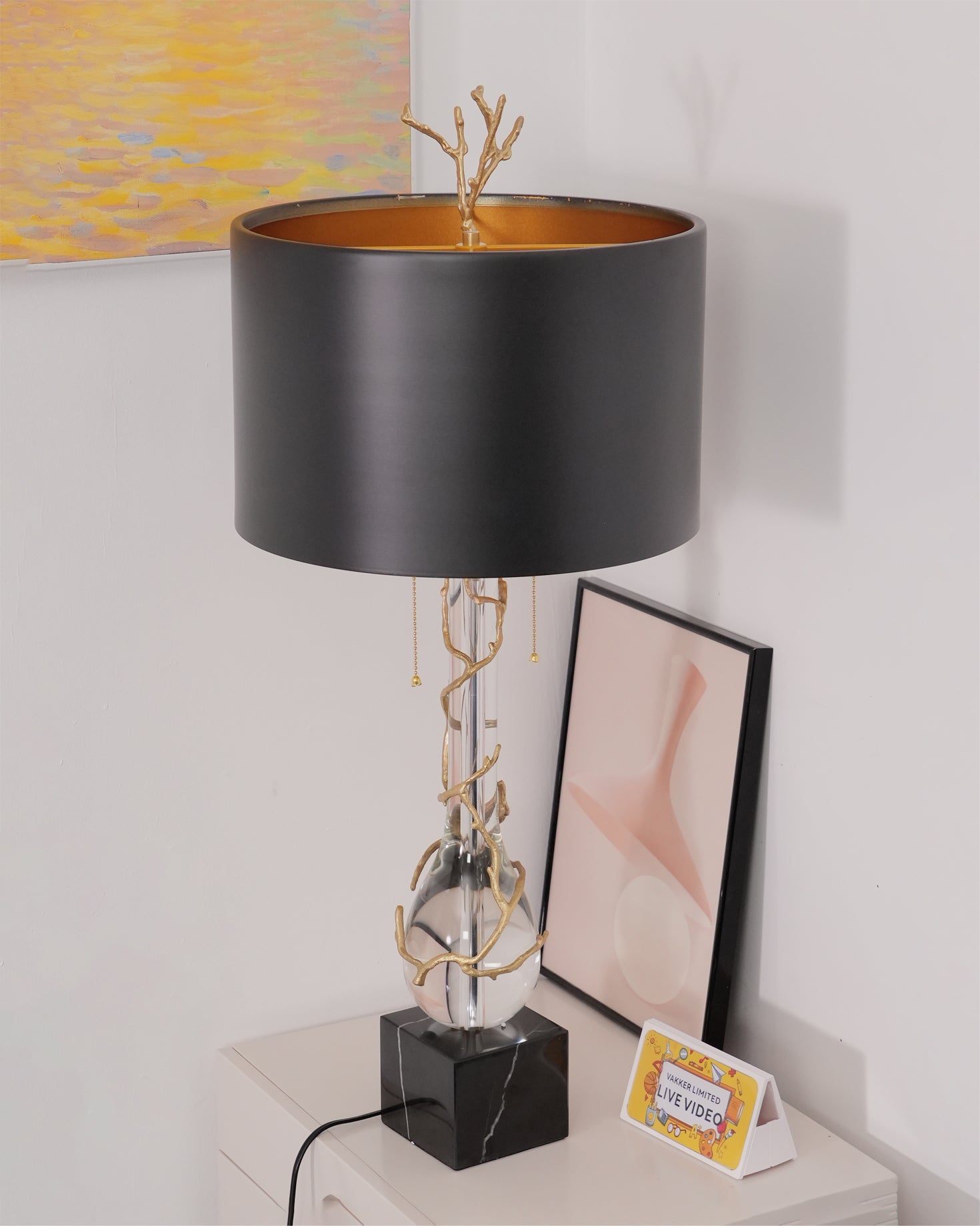Lampe de Bureau en Marbre Noir - Design Unique et Élégance Naturelle
