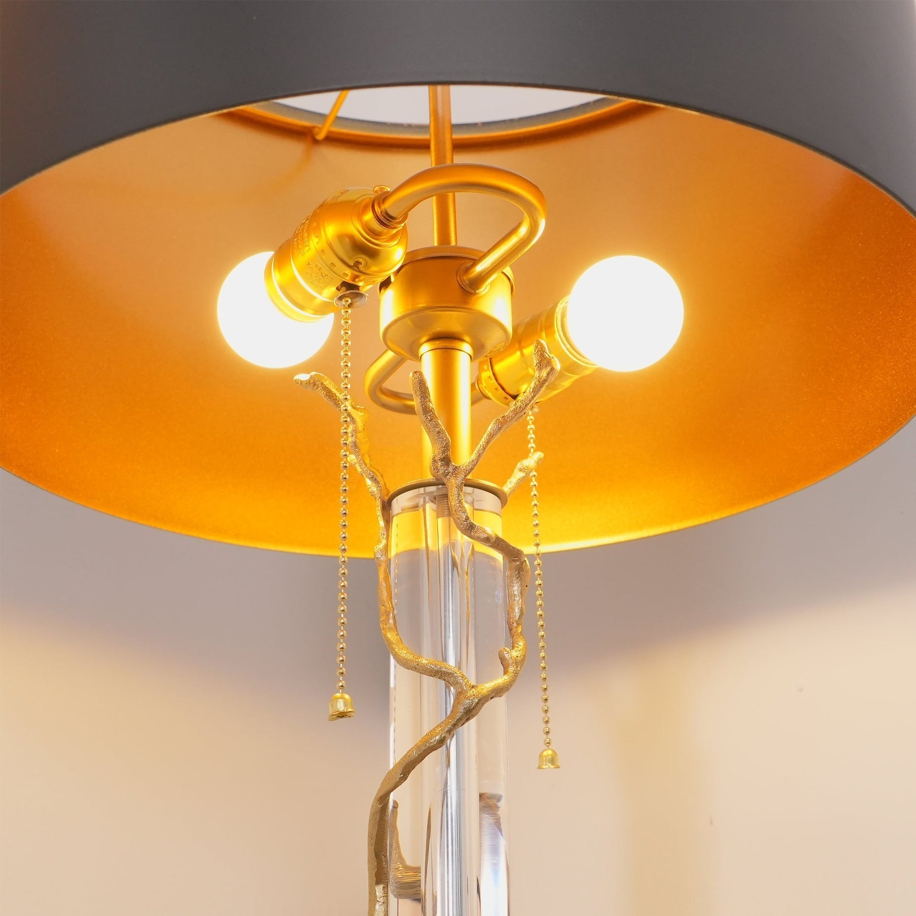 Lampe de Bureau en Marbre Noir - Design Unique et Élégance Naturelle