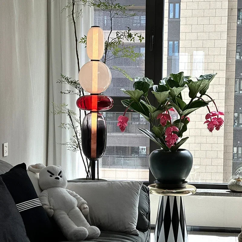 Lampe sur Pied Multicolore - Élégance et Ambiance Personnalisable