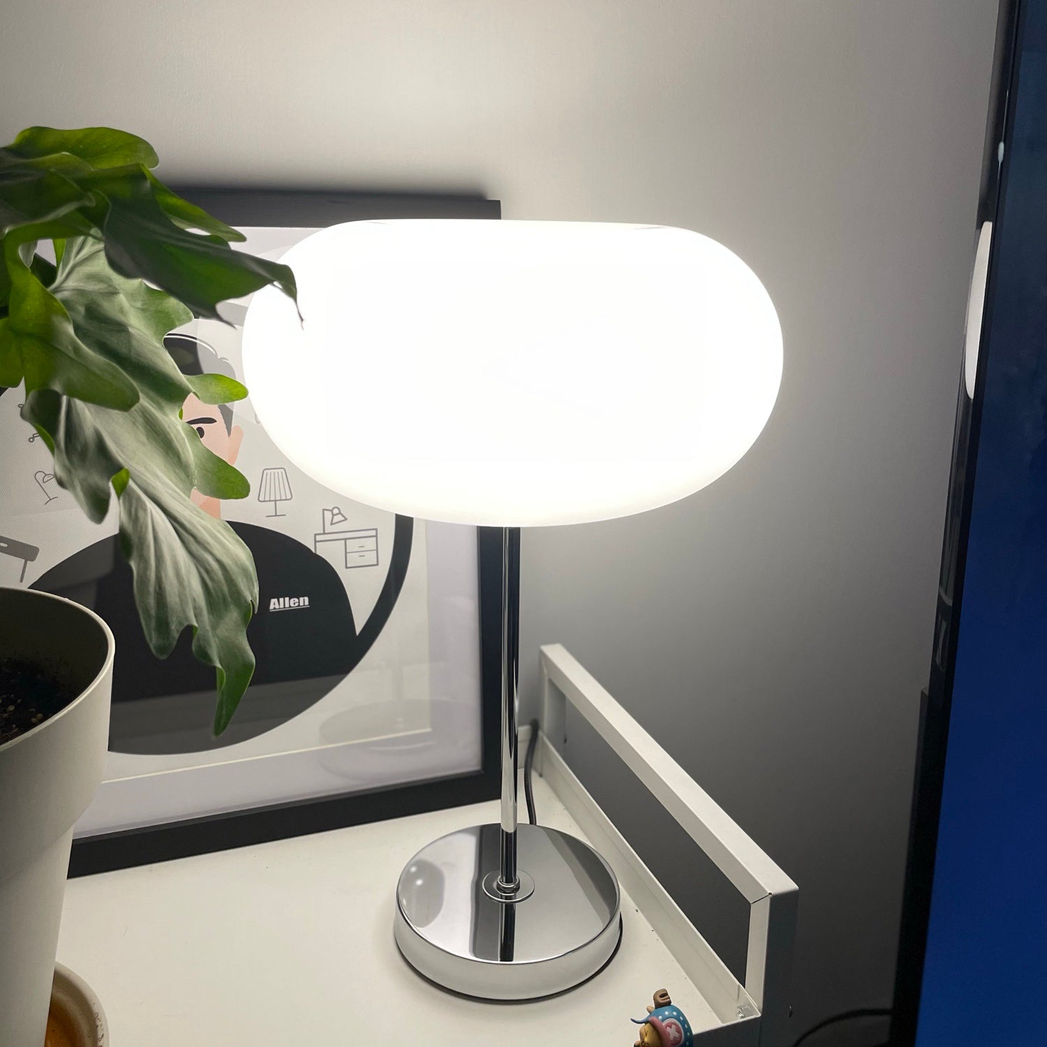 Lampe de Table Moderne en Métal - Design Élégant et Ambiance Chaleureuse