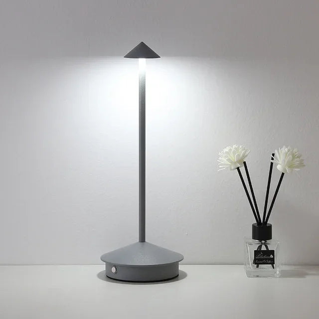 Lampe de Table Tactile Rechargeable - Éclairage Pratique et Élégant