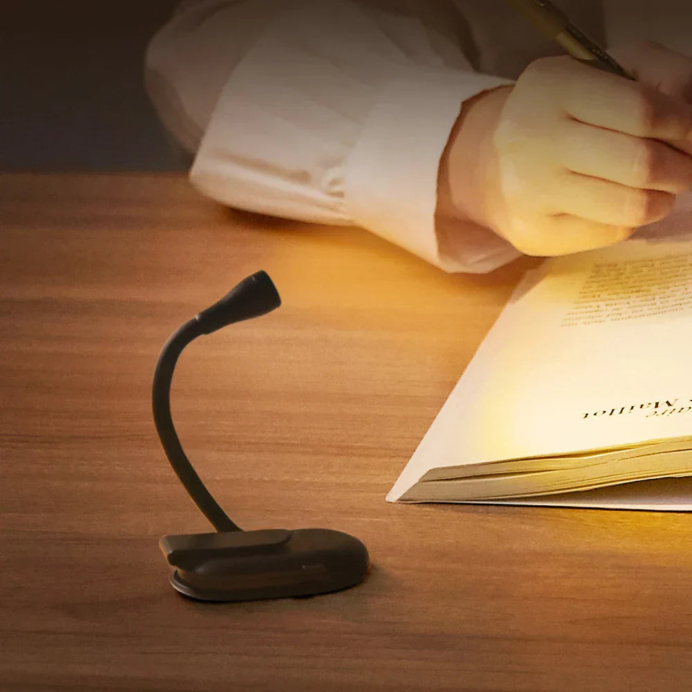 Lampe de Lecture LED Portable - Positionnement Ajustable et Léger