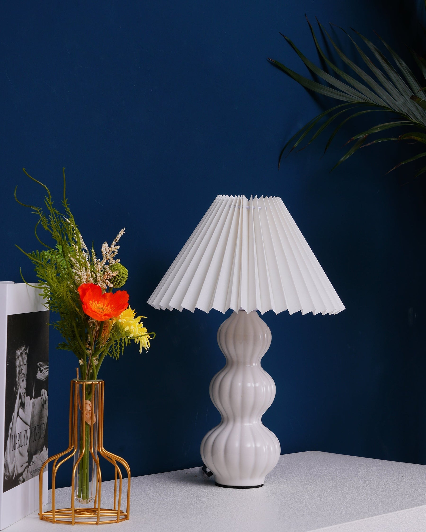 Lampe de Table Plissée - Élégance et Atmosphère Chaleureuse