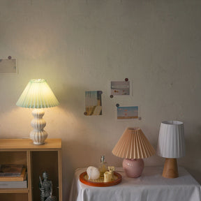 Lampe de Table Plissée - Élégance et Atmosphère Chaleureuse