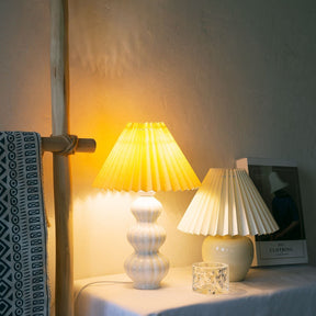Lampe de Table Plissée - Élégance et Atmosphère Chaleureuse