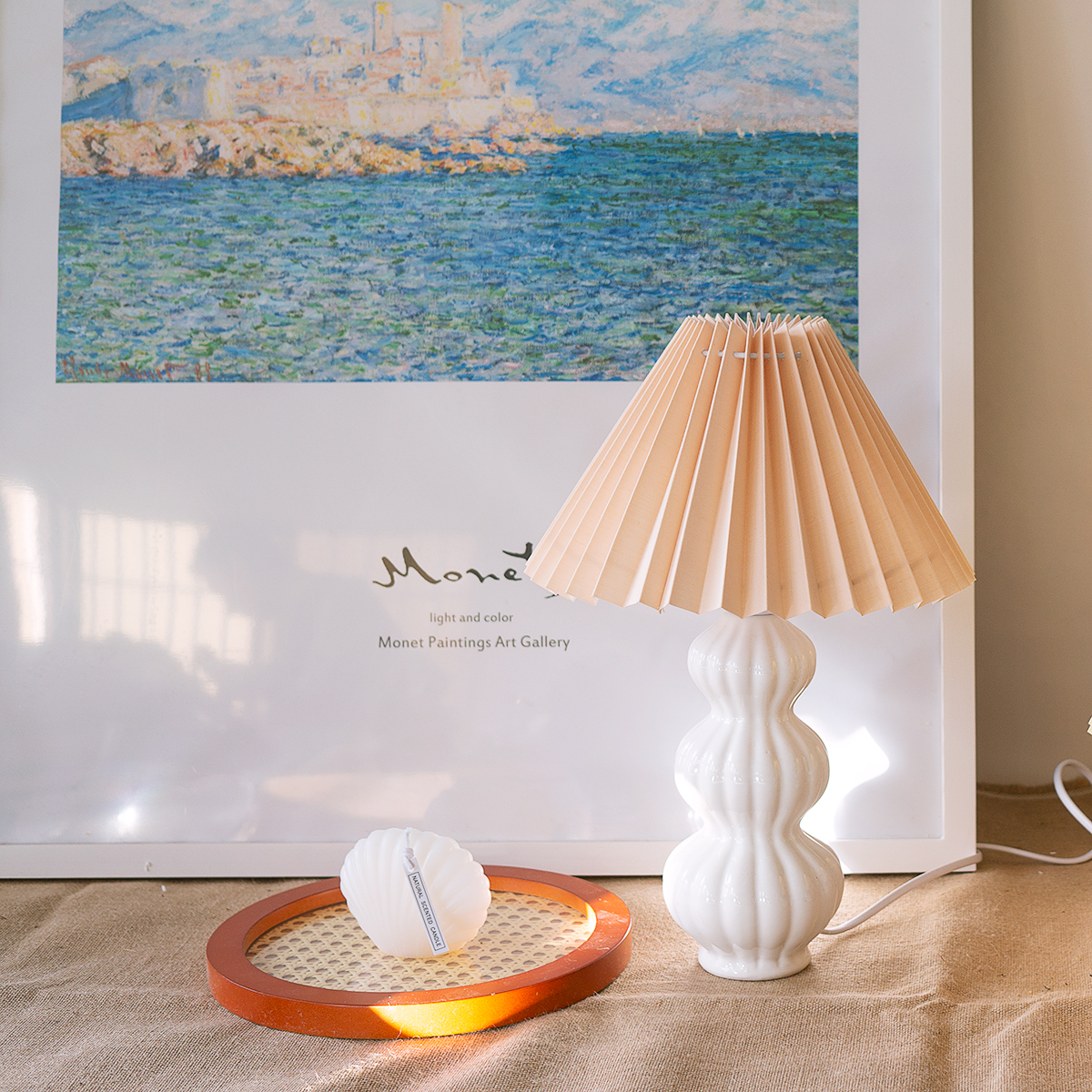 Lampe de Table Plissée - Élégance et Atmosphère Chaleureuse