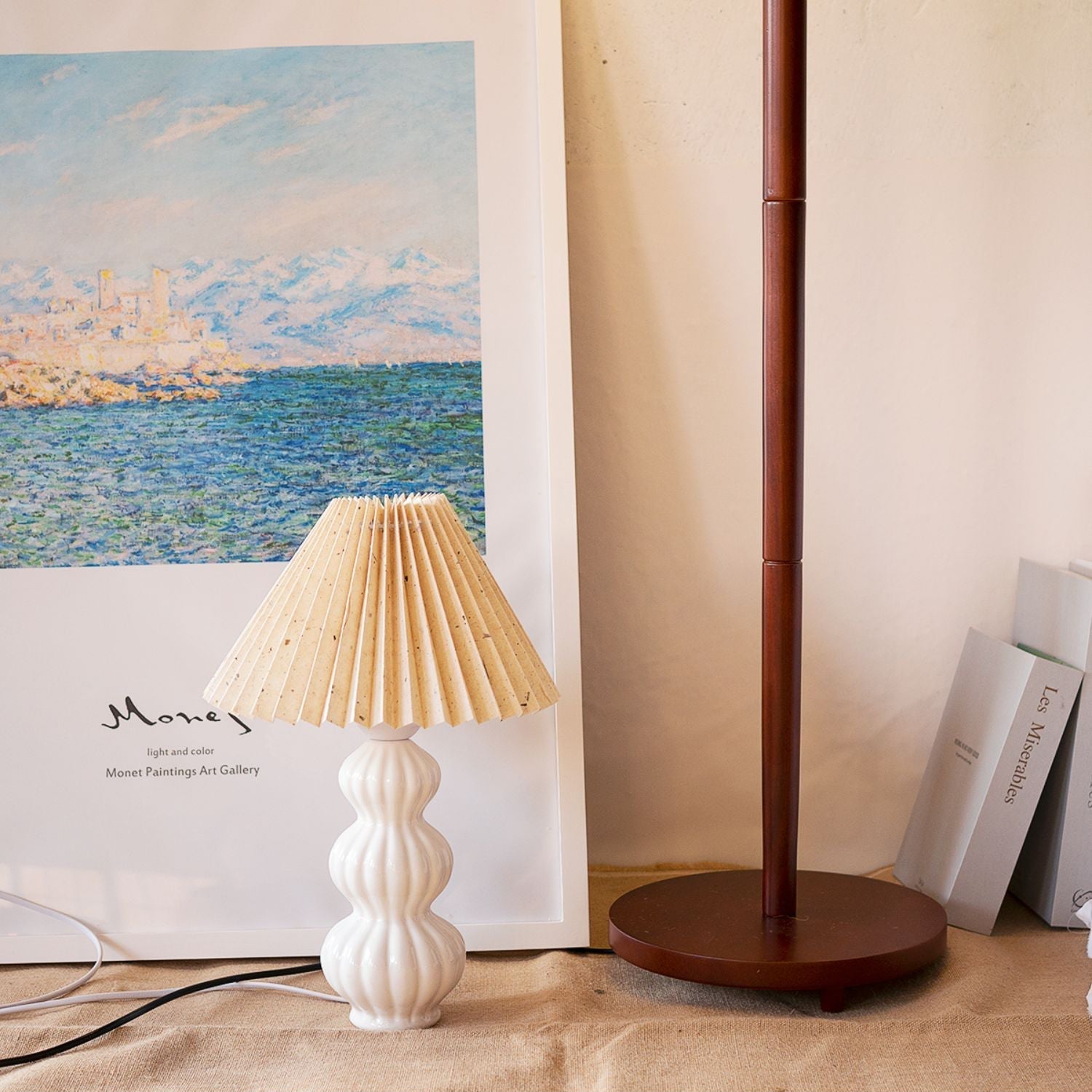 Lampe de Table Plissée - Élégance et Atmosphère Chaleureuse