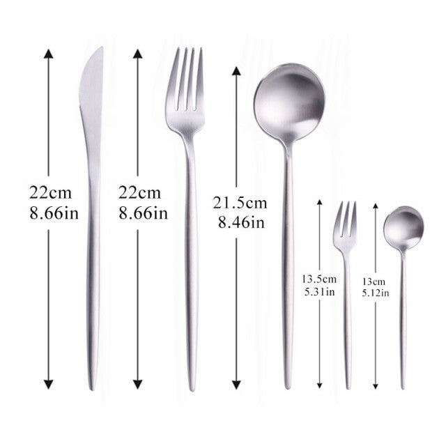 Couverts Modernes en Acier Inoxydable - Design Élégant et Durable pour Dîner
