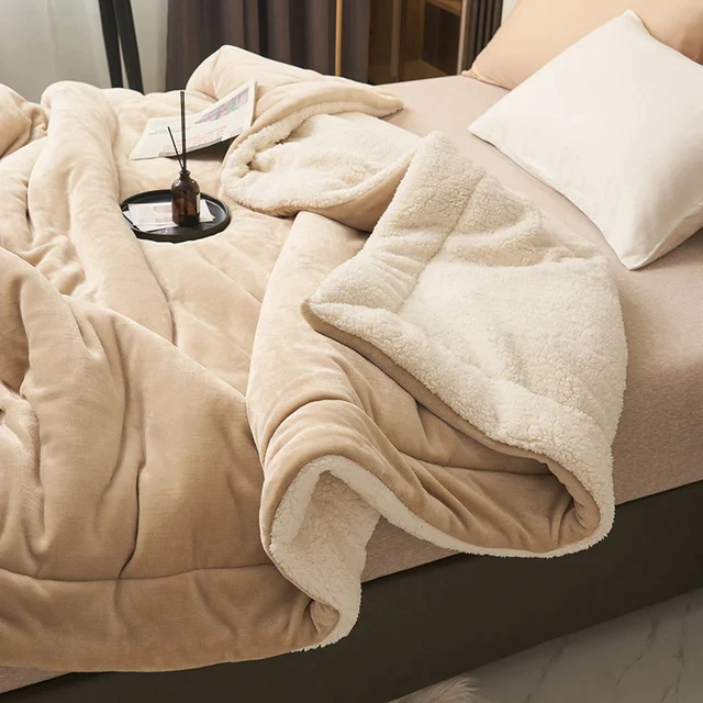 Couverture en Polaire Flanelle Douce - Chaude, Lavable et Disponible en Plusieurs Tailles