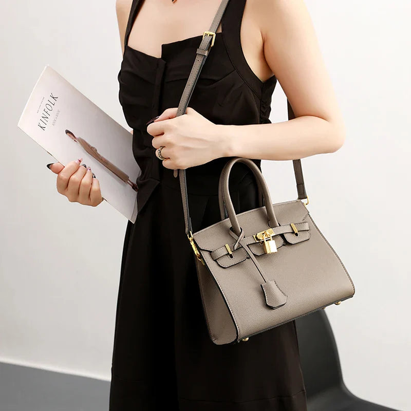 Sac à Bandoulière en Cuir de Luxe - Élégance Intemporelle et Polyvalente