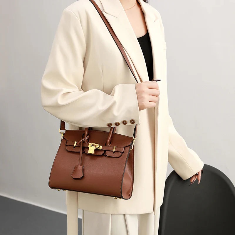 Sac à Bandoulière en Cuir de Luxe - Élégance Intemporelle et Polyvalente