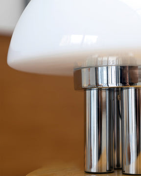 Lampe de Table Blanche Chrome - Design Élégant et Luxueux