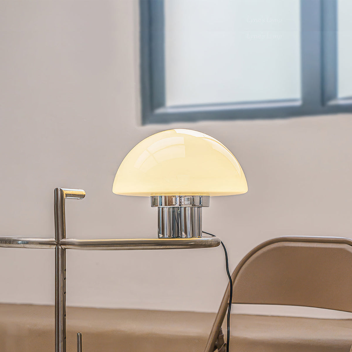 Lampe de Table Blanche Chrome - Design Élégant et Luxueux