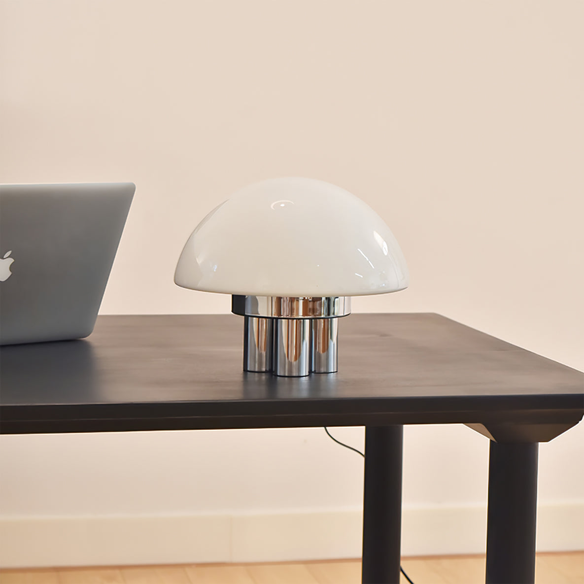 Lampe de Table Blanche Chrome - Design Élégant et Luxueux
