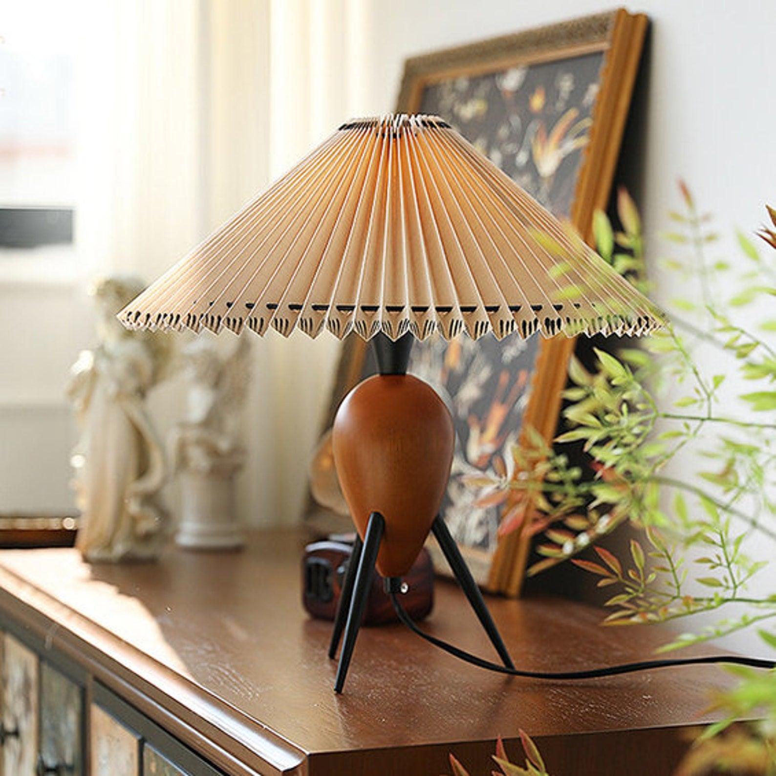 Lampe LED Trépied en Bois - Élégance Naturelle et Style Contemporain