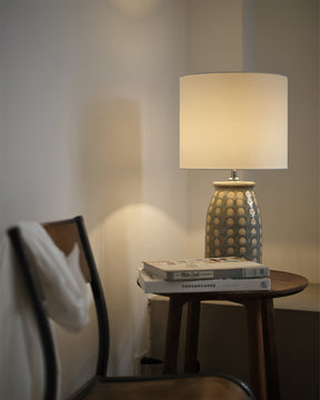 Lampe de Table en Céramique - Élégance Intemporelle et Fonctionnalité