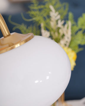 Lampe de Table Ludique en Verre - Finition Dorée et Abat-jour Rose