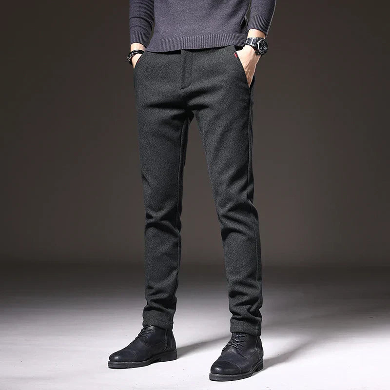 Pantalon Tailleur Sophistiqué - Coupe Précise et Tissu de Qualité