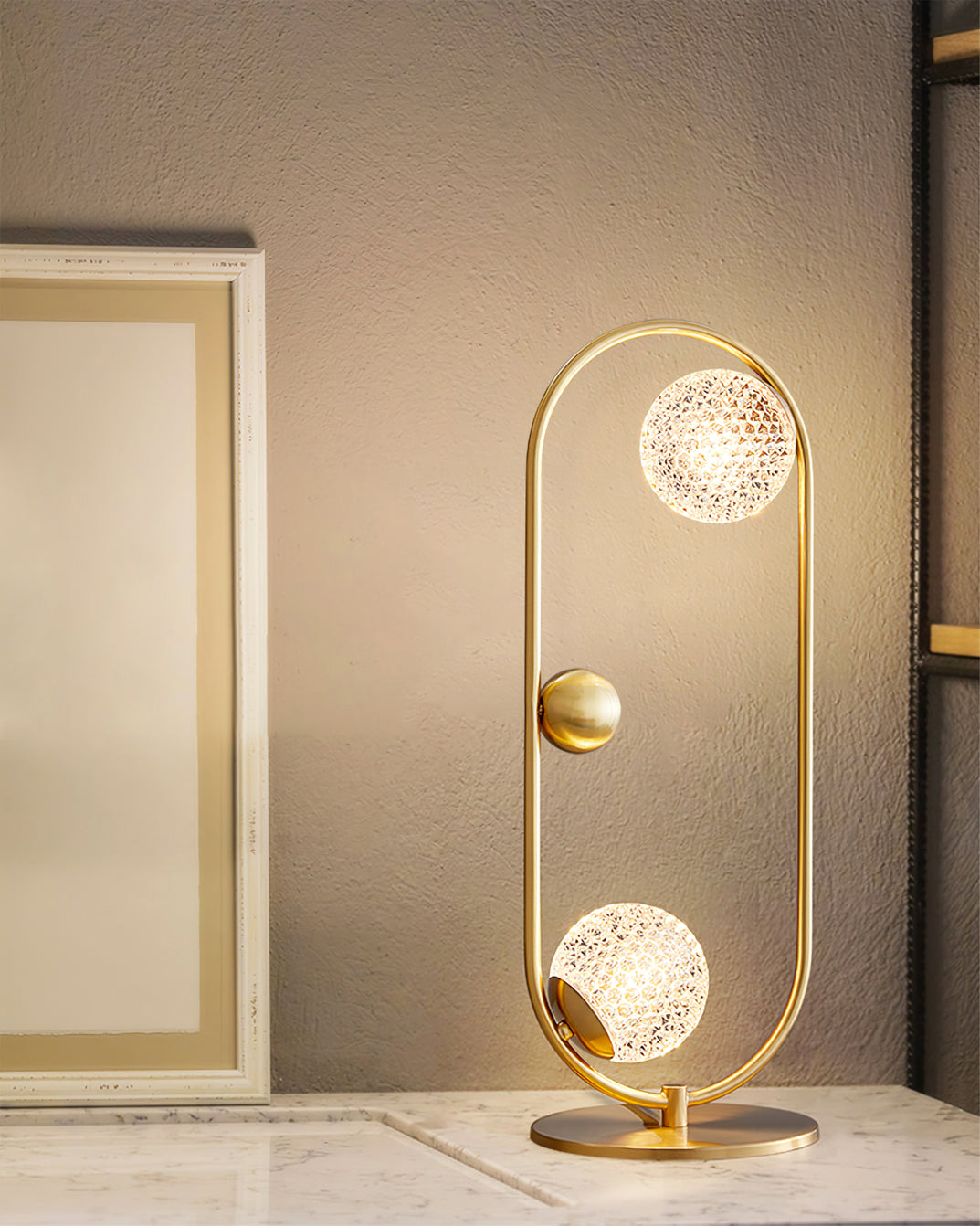 Lampe de Table Élégante en Verre - Design Asymétrique et Matériaux de Qualité