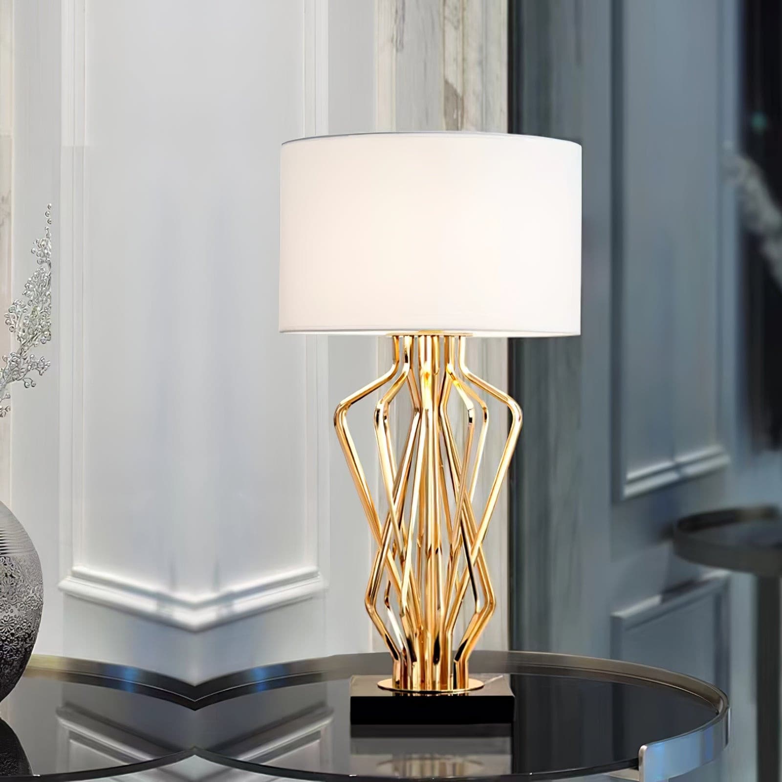 Lampe de Table Élégante en Métal - Design Raffiné avec Abat-jour en Lin