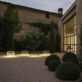Lampe de Table Extérieure Élégante - Design Durable et Éclairage LED