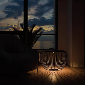 Lampe de Table Extérieure Élégante - Design Durable et Éclairage LED