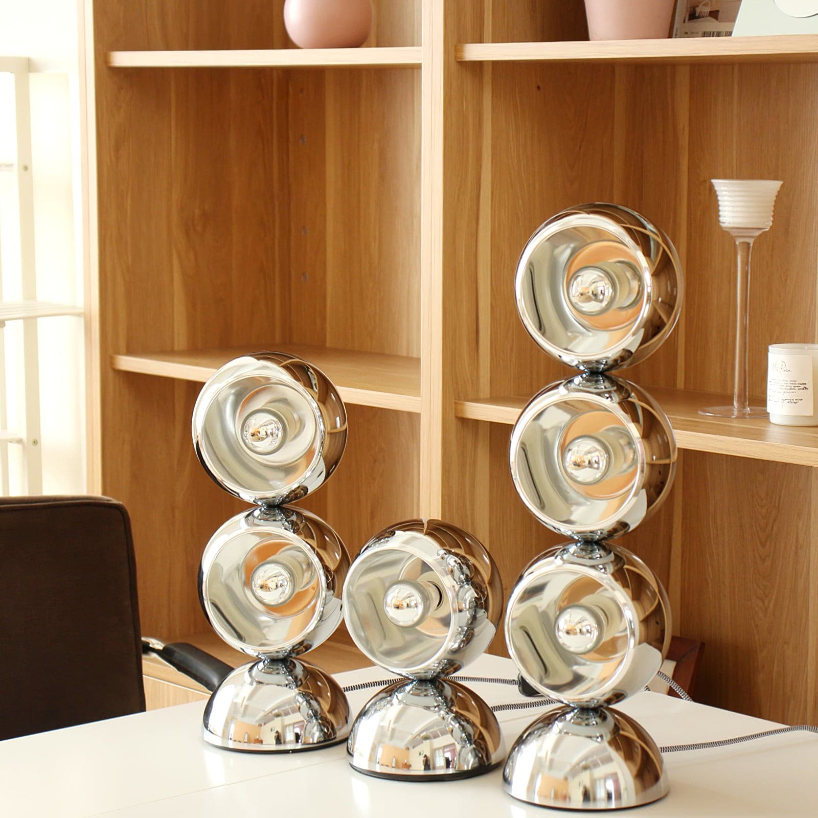 Lampe de Table Élégante - Design Contemporain et Éclairage Doux