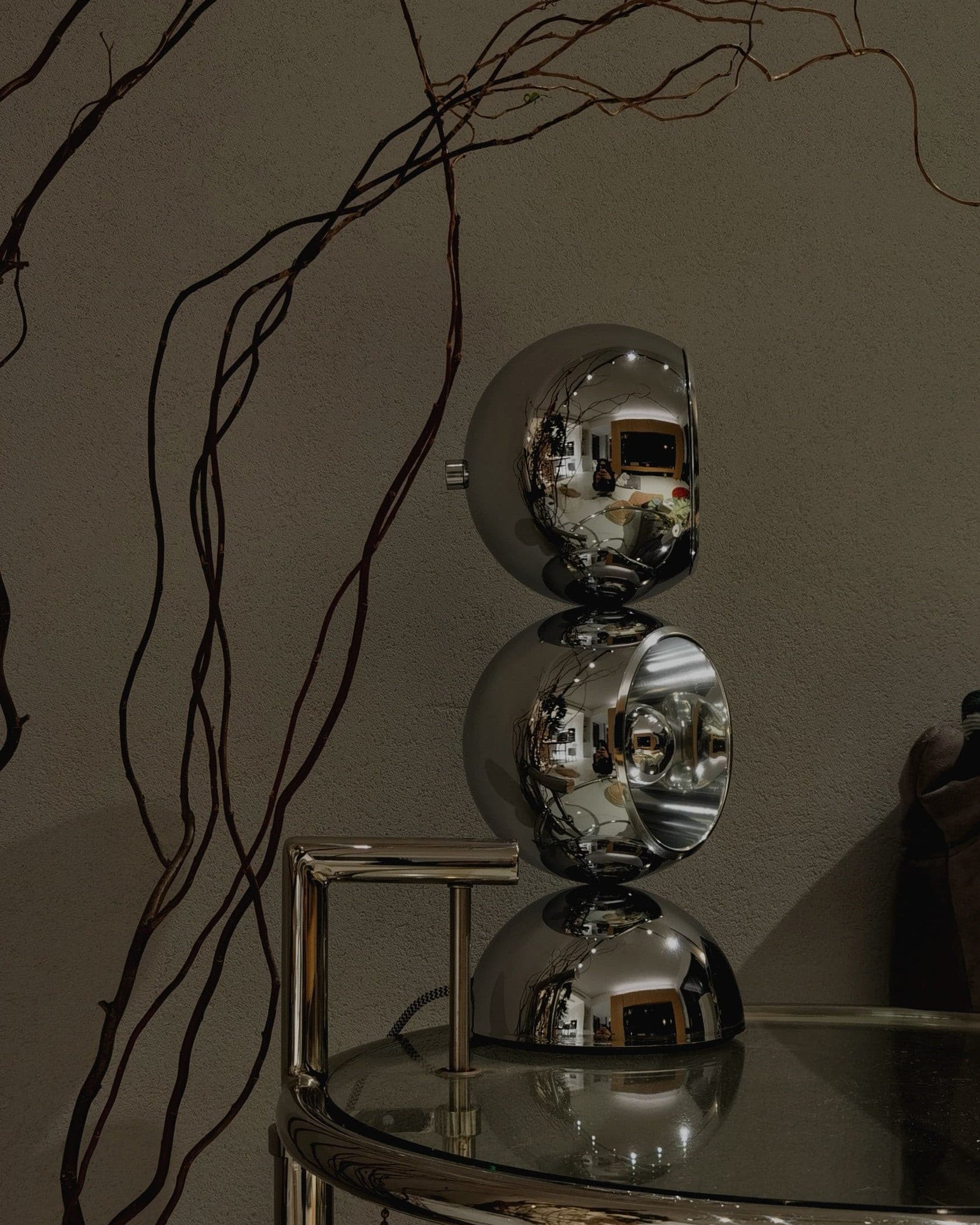 Lampe de Table Élégante - Design Contemporain et Éclairage Doux