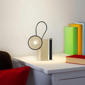 Lampe de Table LED Ajustable - Éclairage Précis et Design Élégant