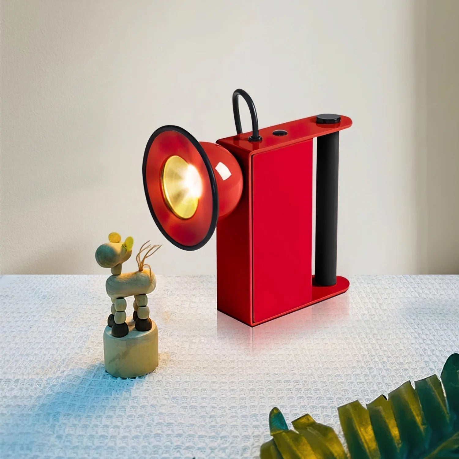 Lampe de Table LED Ajustable - Éclairage Précis et Design Élégant