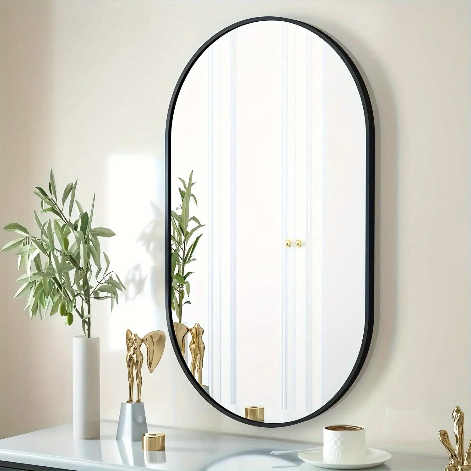Miroir Ovale Élégant pour Décoration - Design Intemporel et Sophistiqué