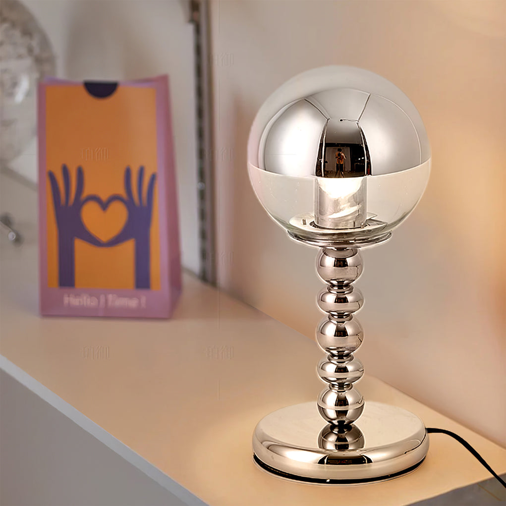 Lampe de Table Chrome Minimaliste - Design Élégant et Compact