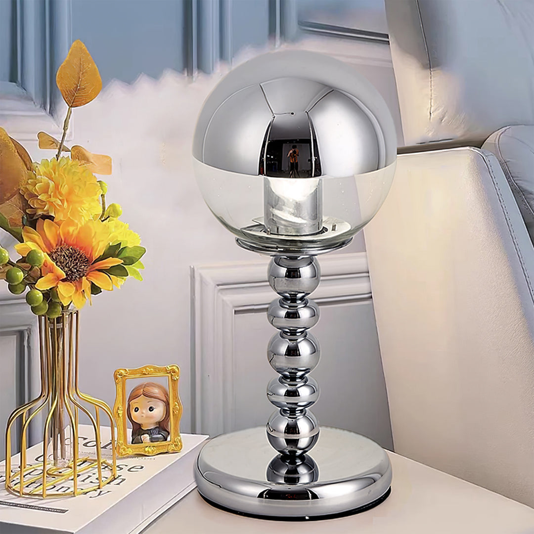 Lampe de Table Chrome Minimaliste - Design Élégant et Compact