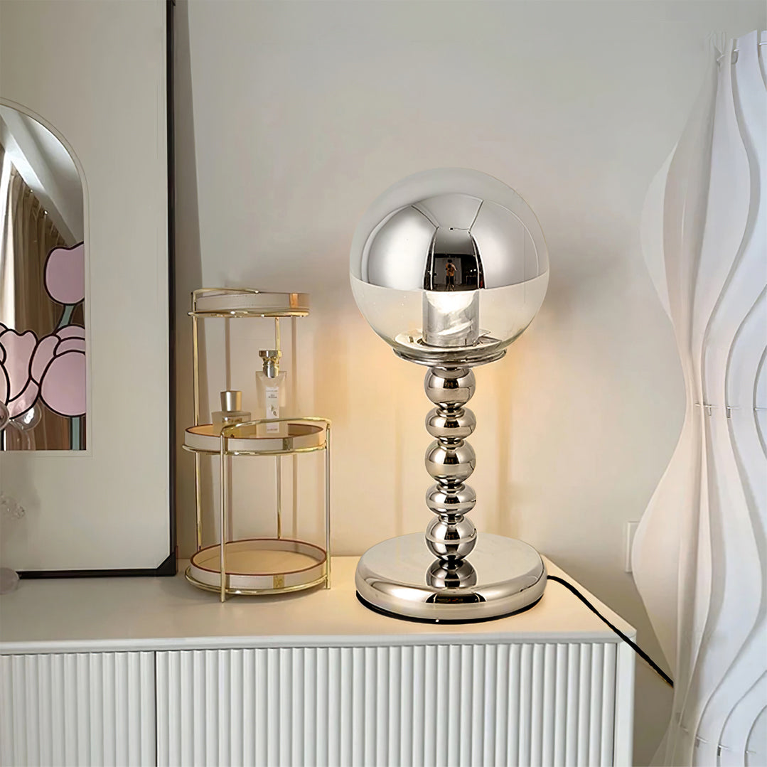 Lampe de Table Chrome Minimaliste - Design Élégant et Compact