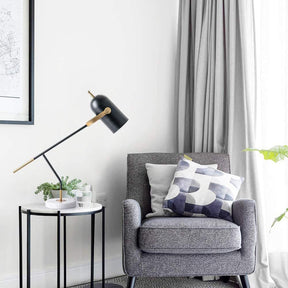Lampe de Bureau Minimaliste - Éclairage Ajustable et Élégant