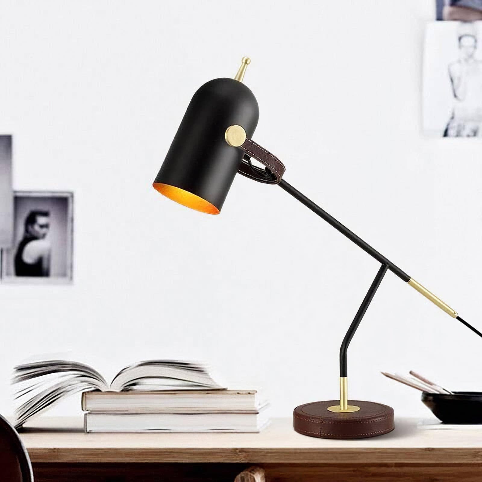 Lampe de Bureau Minimaliste - Éclairage Ajustable et Élégant
