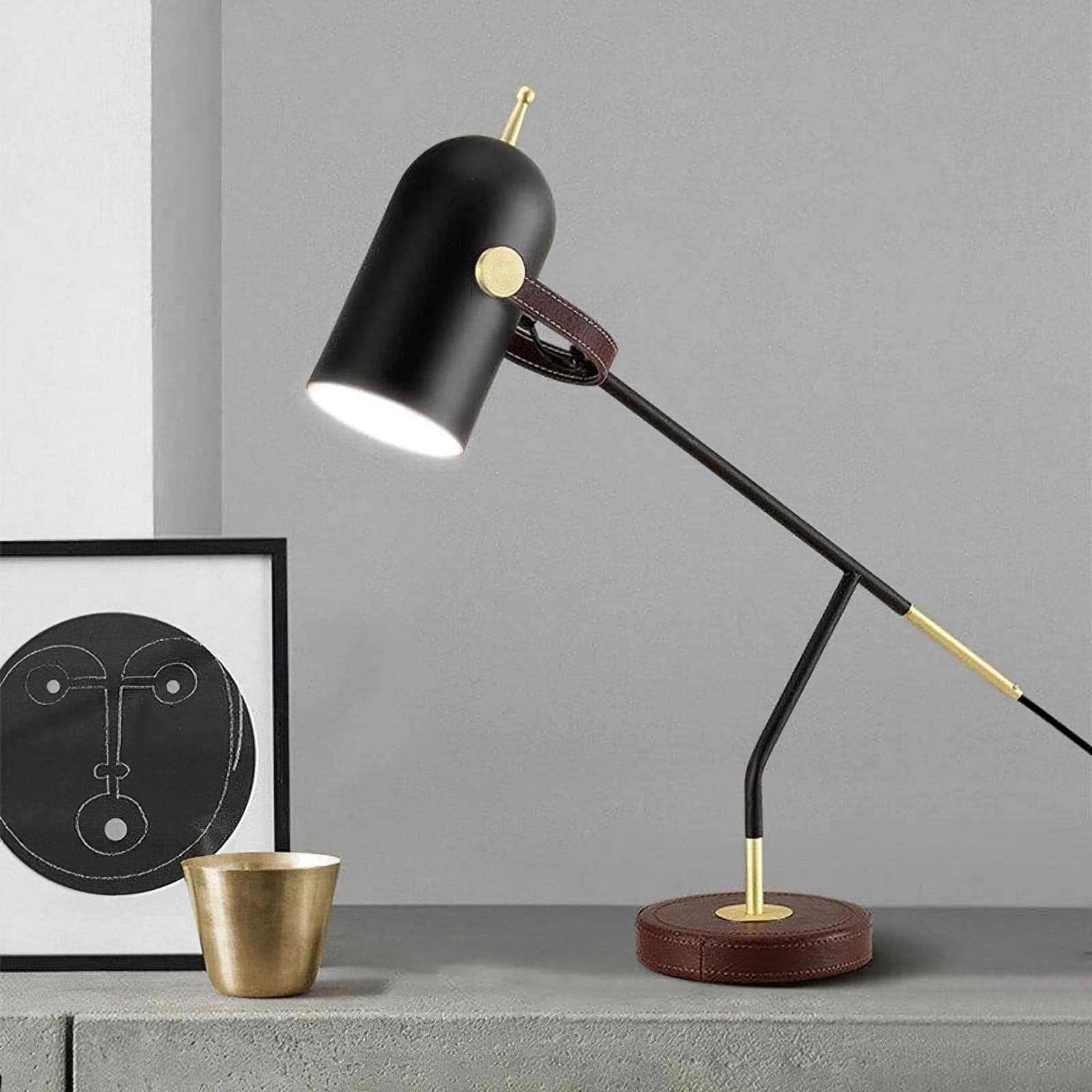 Lampe de Bureau Minimaliste - Éclairage Ajustable et Élégant