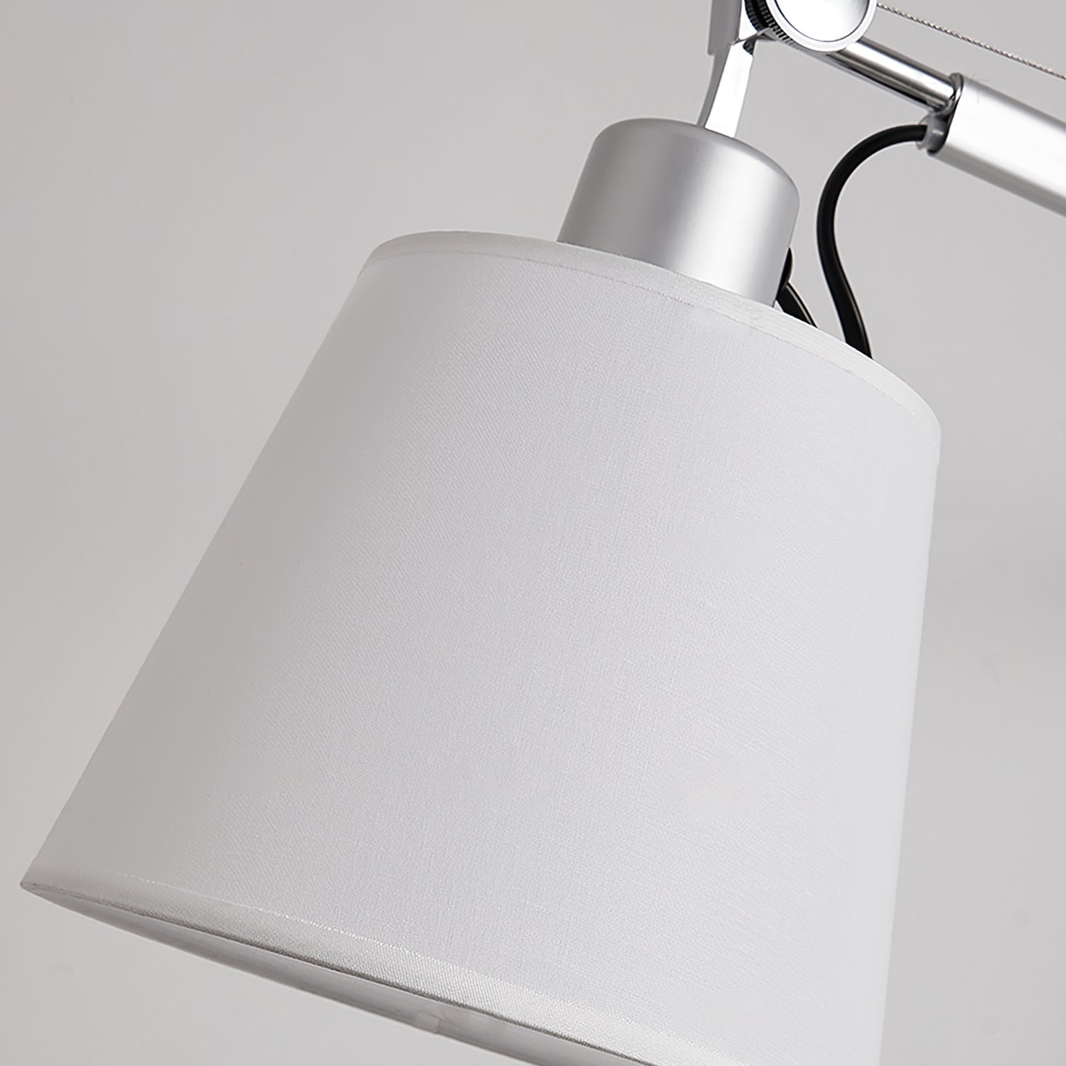 Lampe de Table Moderne Réglable - Élégance et Fonctionnalité pour Tous Espaces