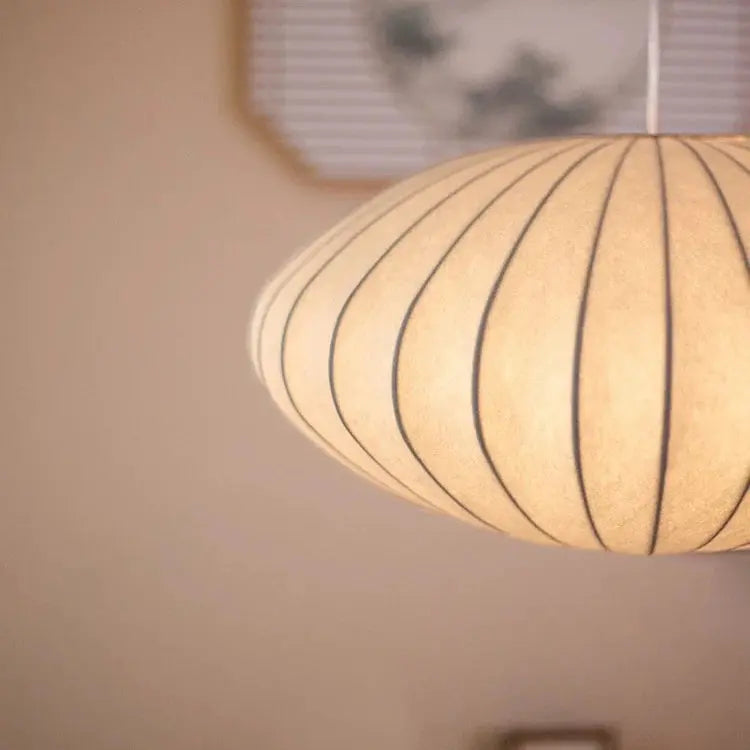 Luminaire Suspendu Japandi Moderne - Éclairage Doux et Ambiant en Soie