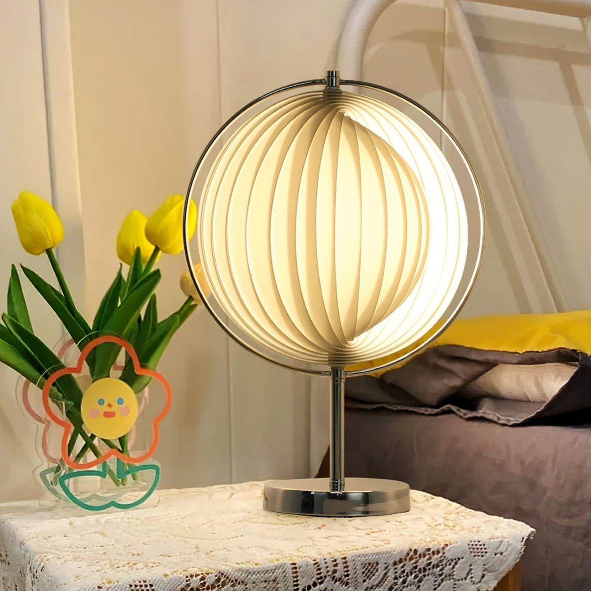 Lampe de Bureau Chrome Élégante - Design Rotatif et Ambiance Raffinée