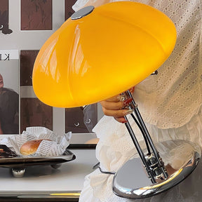 Lampe de Table Bauhaus - Éclairage Ambre et Design Élégant