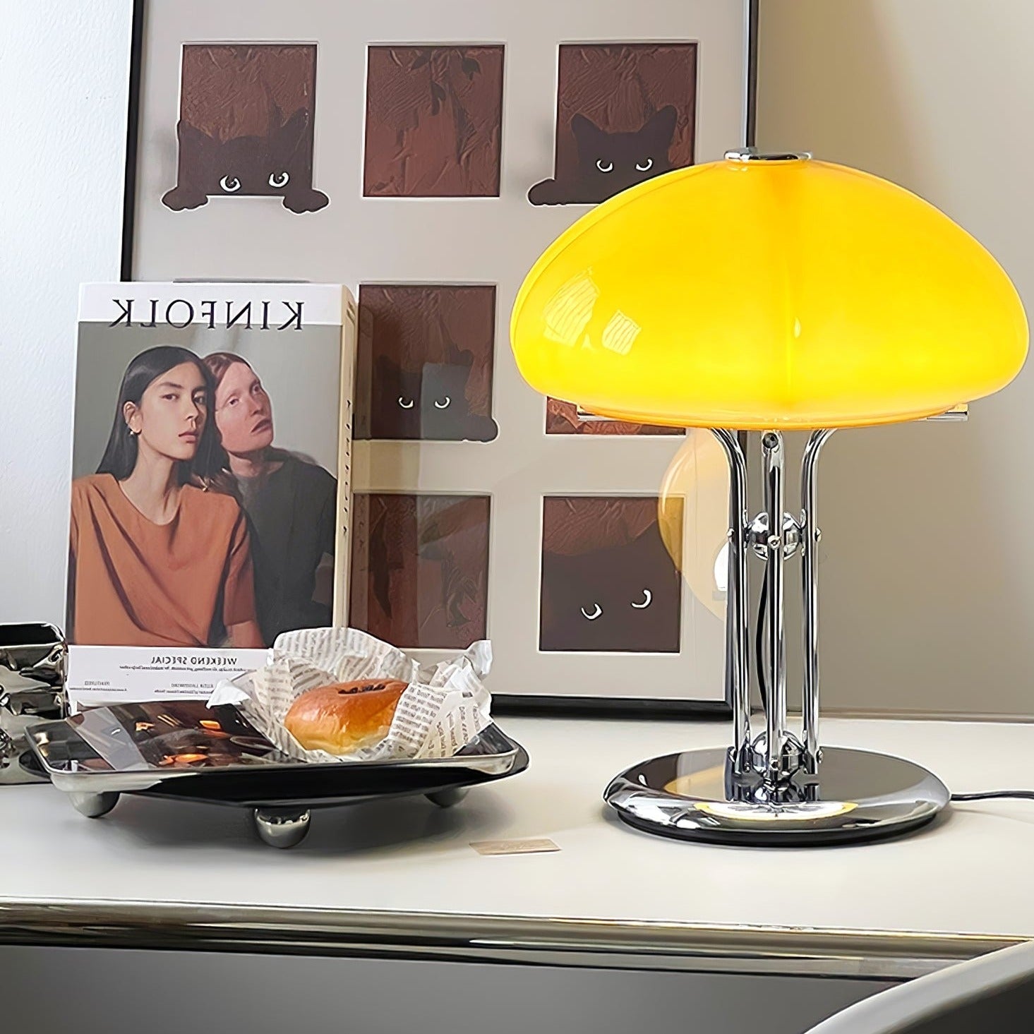 Lampe de Table Bauhaus - Éclairage Ambre et Design Élégant