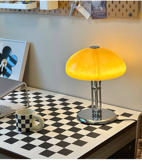 Lampe de Table Bauhaus - Éclairage Ambre et Design Élégant
