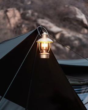 Lampe de Jardin LED Rechargeable - Éclairage Élégant et Résistant aux Intempéries